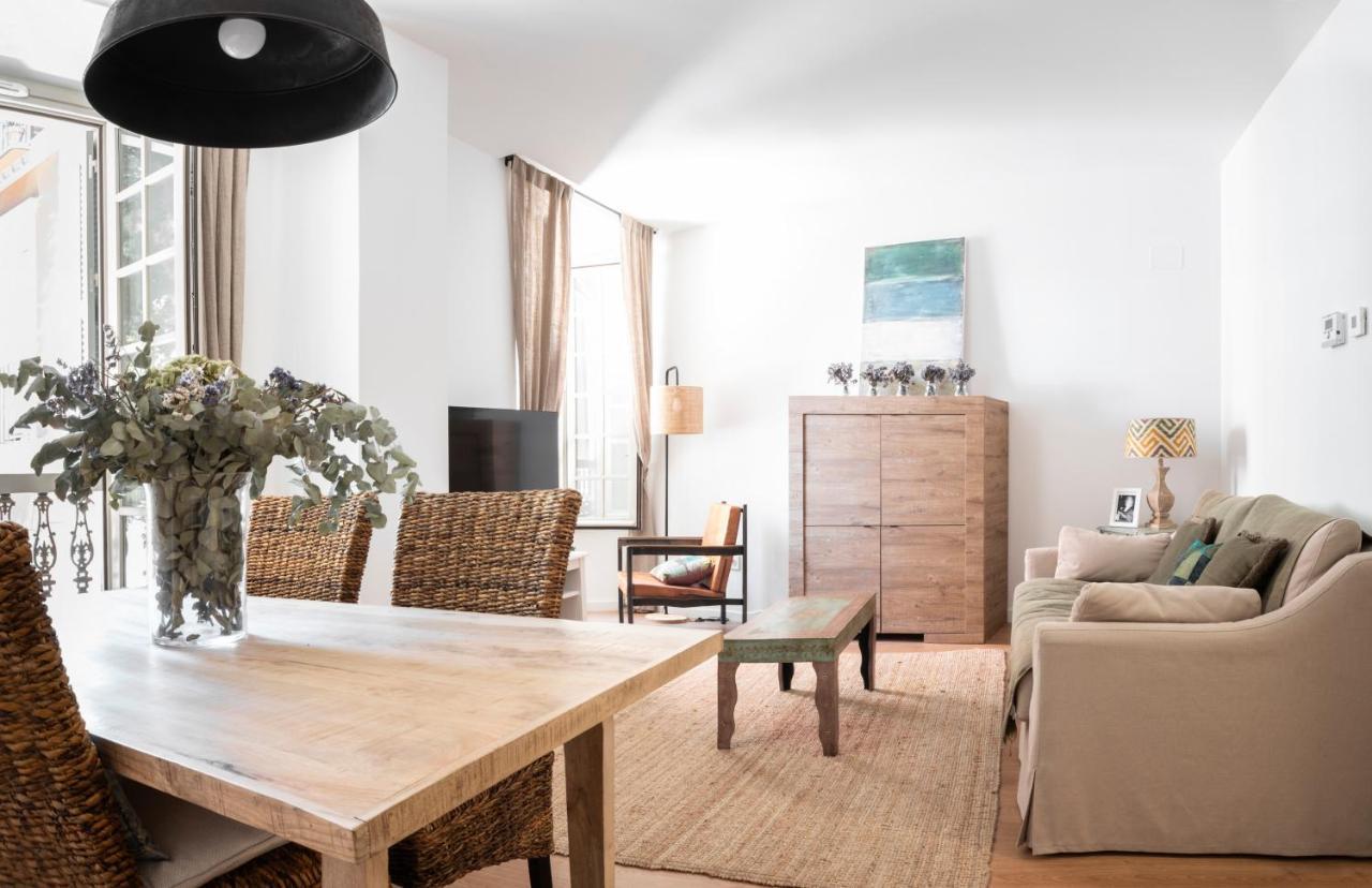 Apartamento De Lujo En Plaza Del Teatro Apartment Malaga Exterior photo